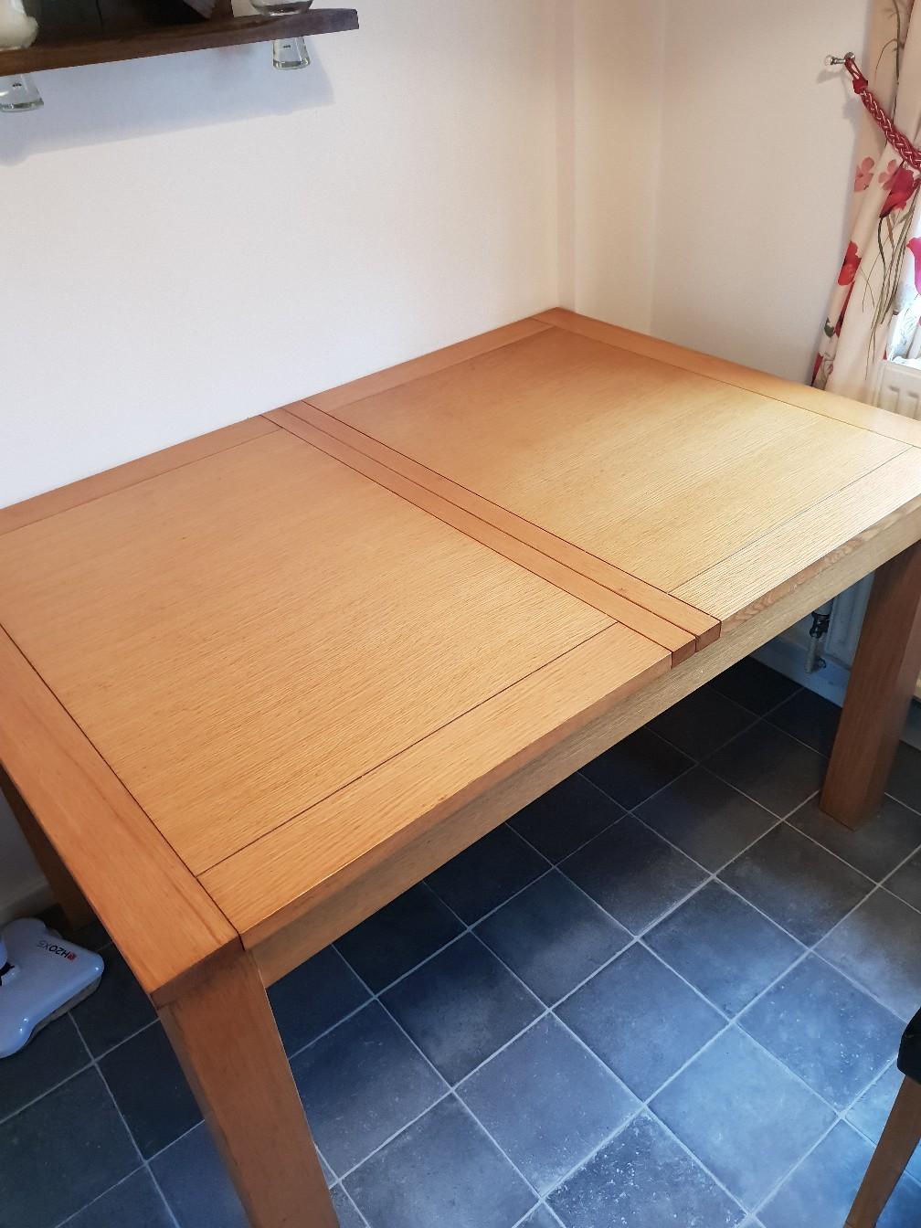 Harveys extendable dining table in S20 Sheffield for £50.00 for sale