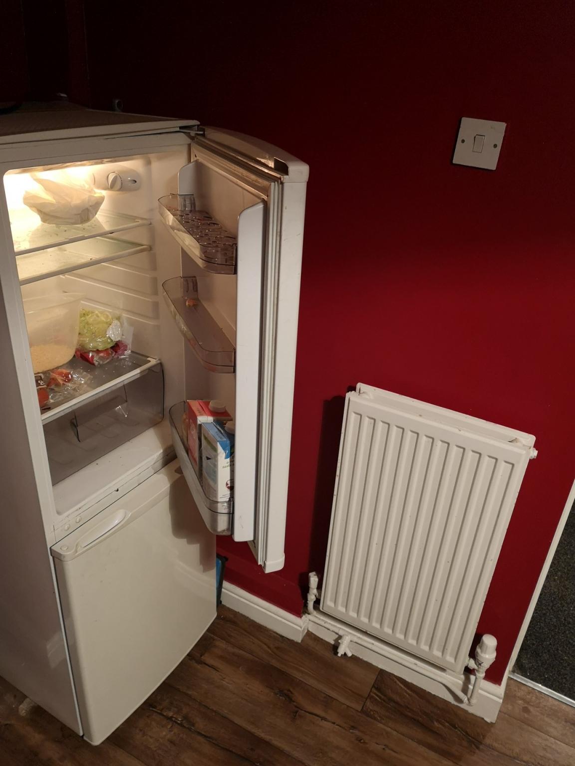 Fridge freezer in Rotherham für 50,00 £ zum Verkauf Shpock DE