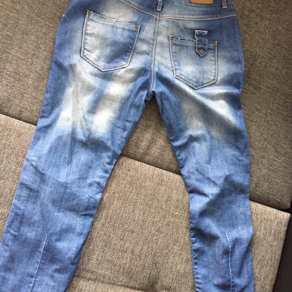 Verkaufe diese Boyfriend Jeans von Only.
Größe W28 / L32.
Neupreis war 59,90 Euro.