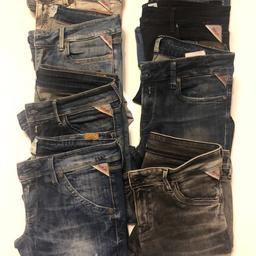 Vendo jeans donna Replay Original Taglia 29 vari colori Indossati una volta sola.
Vendo per inutilizzo pagati 100€ l'uno vendo a euro 22 l'uno