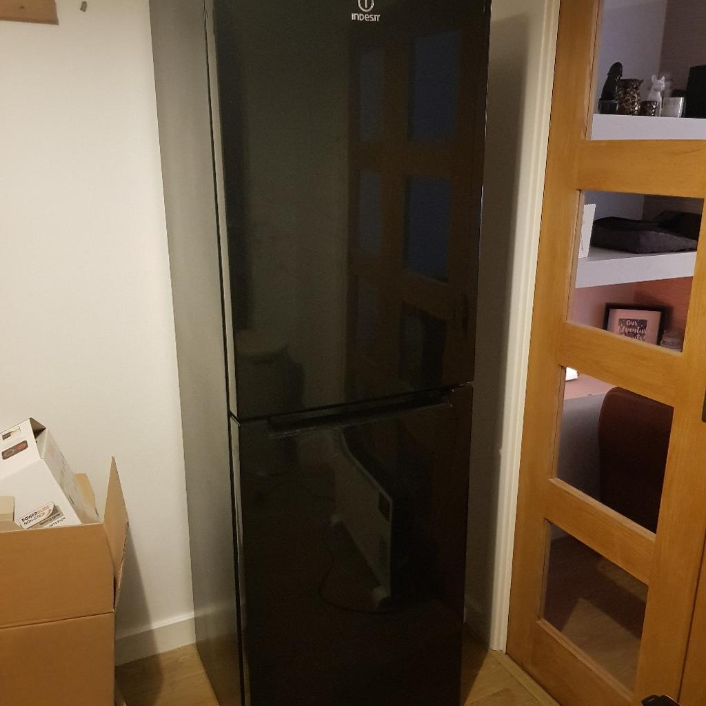 Black fridge freezer in DN4 Doncaster für £ 150,00 zum Verkauf Shpock AT