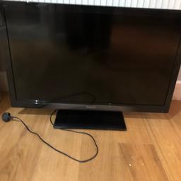 Panasonic 32 inch tv perfectly fine and working only selling due to got new tv for early Christmas present.