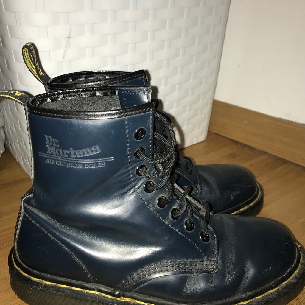 Dr. Martens in 1210 Wien für € 50,00 zum Verkauf Shpock AT