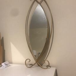 Size:81cm hight 30cm wide.its an old mirror