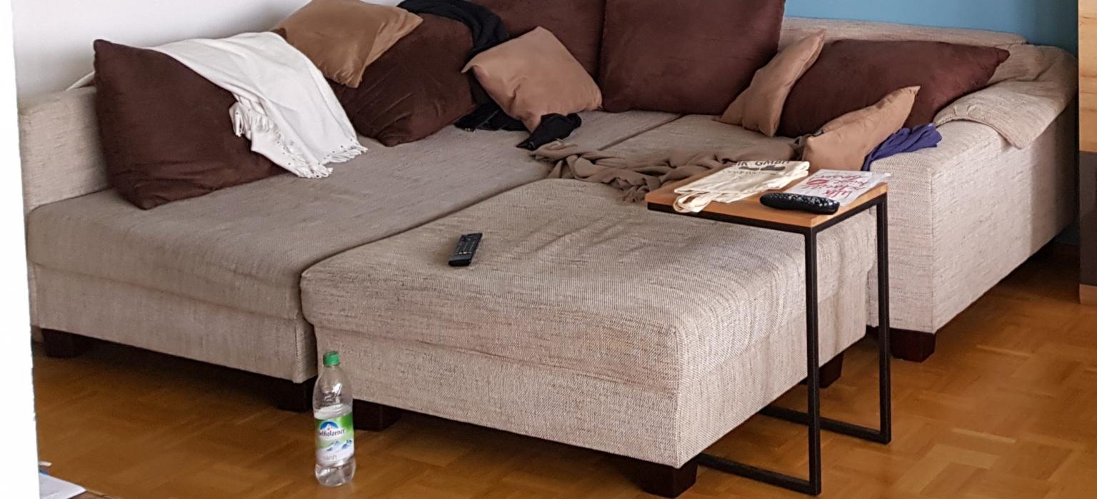couch mit Insel zu verschenken. in 81375 München für gratis zum Verkauf