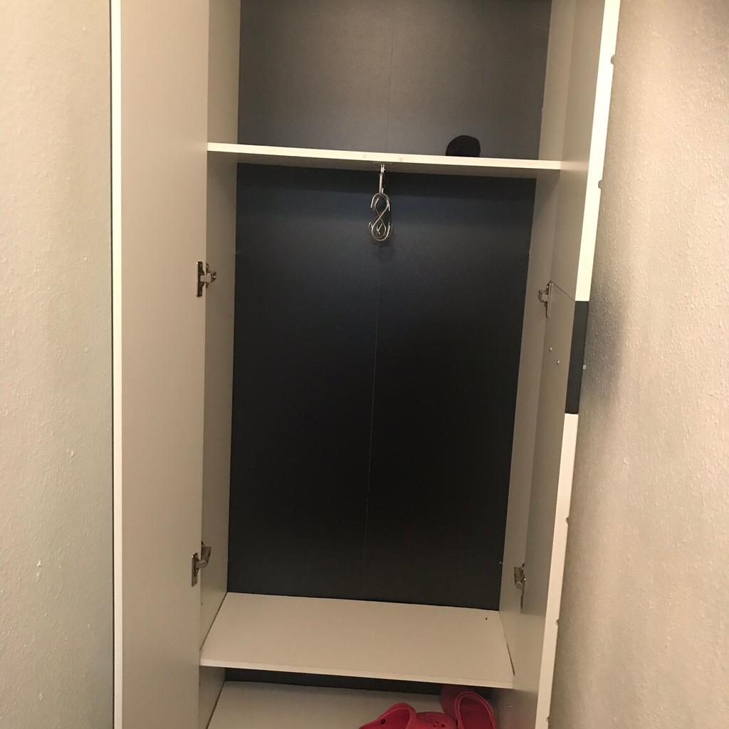 Schrank für Schuhe und Jacken in 22850 Norderstedt für 60,00 € zum Verkauf