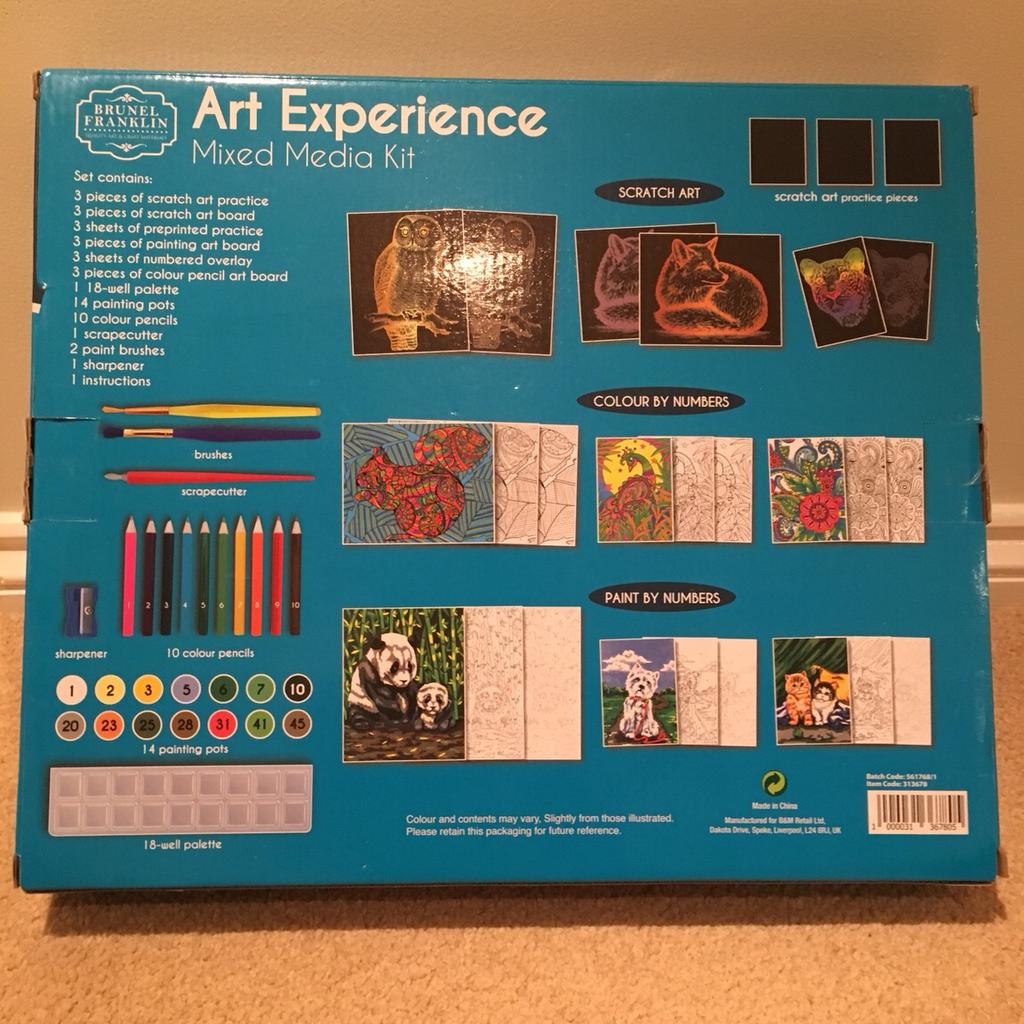 Fantastic Art Set includes :
Scratch Art, Paint by numbers and colour by numbers.
Perfect gift for anyone who loves art.