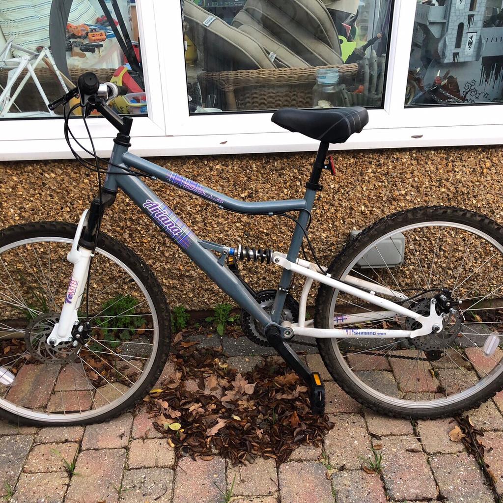 Halfords Apollo Ariana Bike in GU3 Guildford for 20.00 for sale