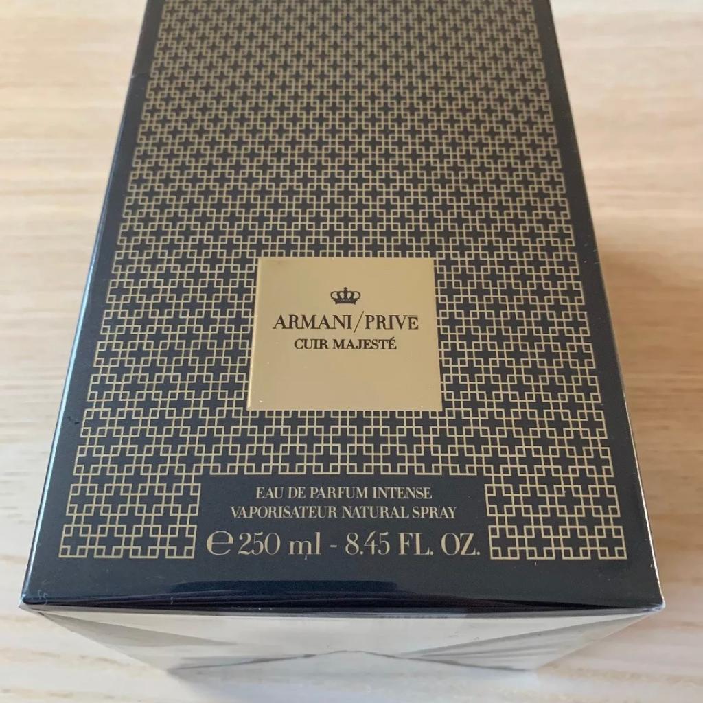 Armani prive discount cuir majeste harrods