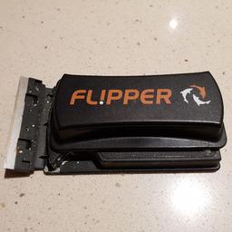 Here i have a genuine flipper. Used in my marine tank which i no longer have.  Good as new.