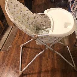 Excellent condition baby high chair has been used but in very good condition.
