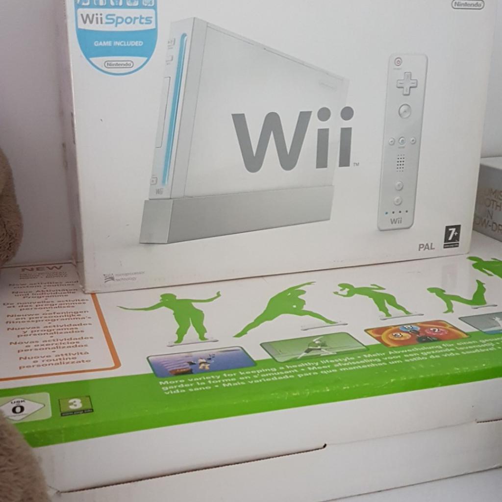 Nintendo Wii (sports) + Wii fit board +games in IG3 Redbridge for £50.