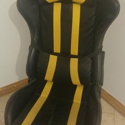 Yellow & black gaming chair

Slight ripping/cracking in the seat pad (as can be seen in the 2nd pic)

£25

Collection DE13 Kings Bromley Nr Lichfield