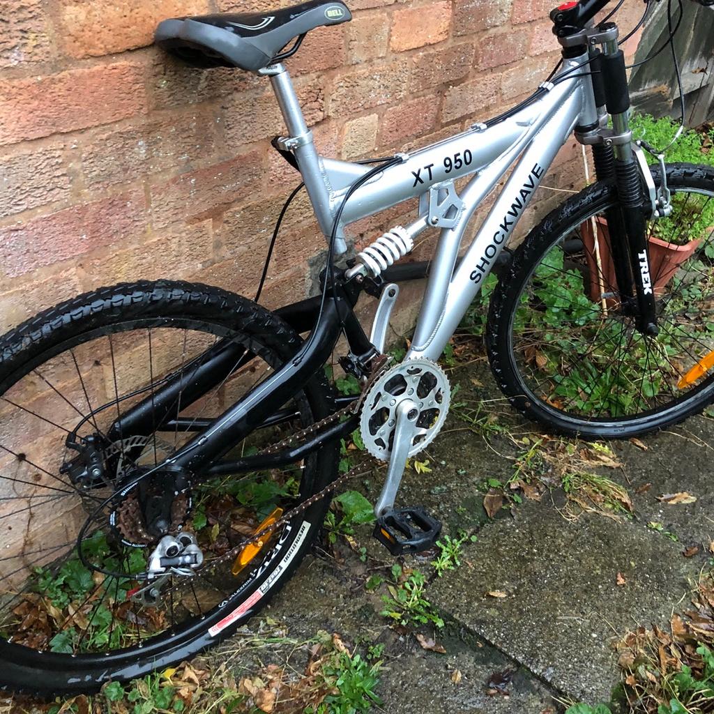 Shockwave xt best sale 950 mountain bike