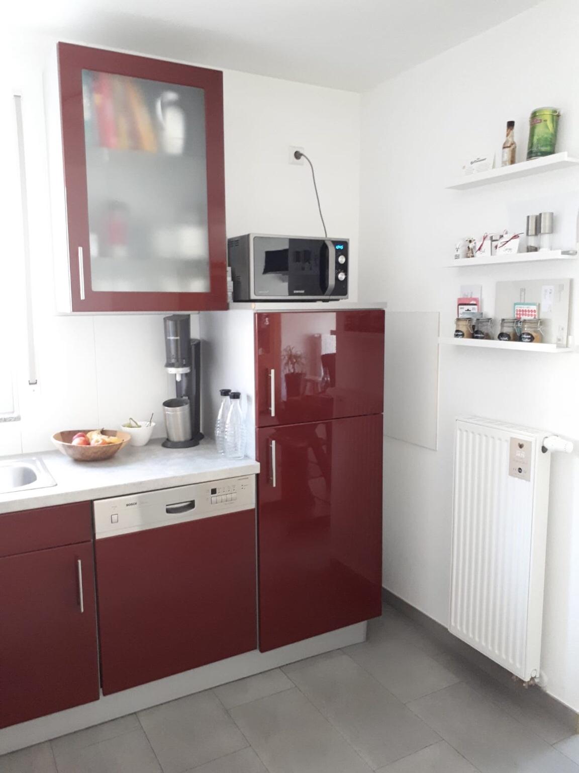 Wellmann Küche in Rot Hochglanz in 64646 Heppenheim für € 1.500,00 zum