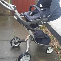 A comfortable buggy for all stages of the baby it comes with an pair of covers white in colour I bought it new from mother care.
I’m selling it because I don’t need it now my daughter is 5years old now..she’s out grown it.