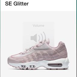 7 and a half pink and white air max 95 I worn them once for 20 min
