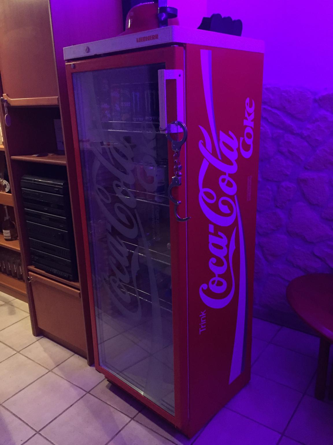 coca-cola-k-hlschrank-in-2041-wullersdorf-f-r-230-00-zum-verkauf