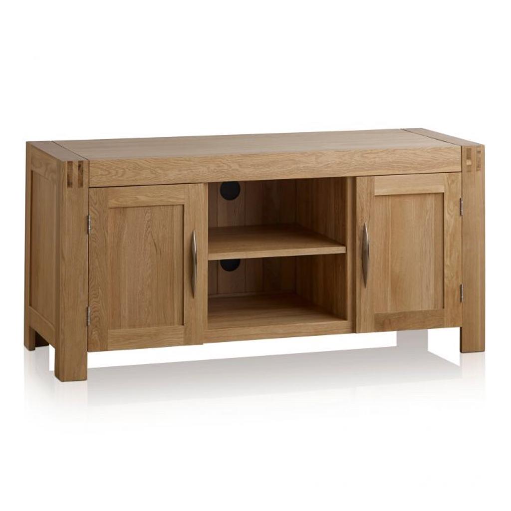 Alto Range Oak furniture land TV Stand in TW13 London for 200.00