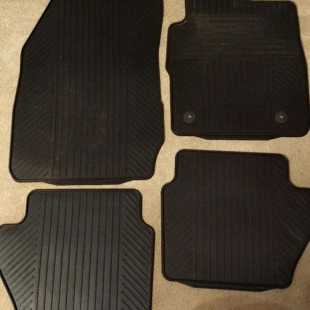 Genuine Ford Fiesta Mk7 Rubber Floor Mats in DY8 Dudley for £17.50 for
