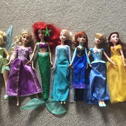 
These dolls have hardly been played with and are in a pet free, smoke free home. Collection only.
Includes: tinkerbell, rapunzel, Ariel, Elsa, Anna, Cinderella (with spinning skirt) & Belle.