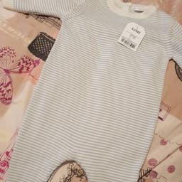 baby boys winter babygrow
sensible offers welcome
I'm selling lots of baby clothes
can give further discount if purchasing more than 1 item
can post for extra