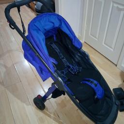 mamas and papas armadillo city pram blue

used condition

basket underneath is missing 2 small screws.

perfect working order