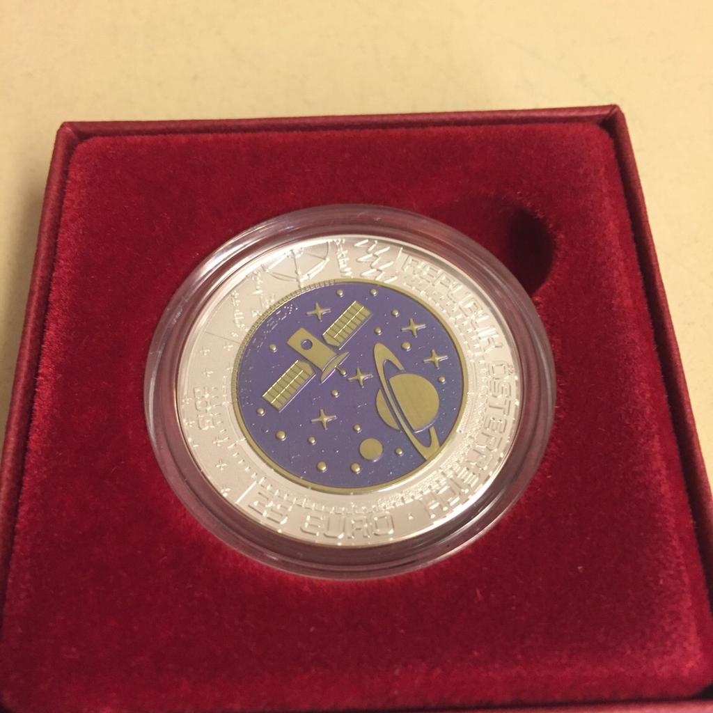 25 Euro Bimetallmünze „Kosmologie“ Niobmünze in 6500 Landeck for €61.00 ...