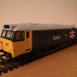 Lima class 50 eagle oo gauge 
Tested and runs both directions no problem just the usual lima growl 
Misisng one coupling hook 
Comes in a lima box 

Please study pictures as they form part of the description 
Any questions just ask 
Postage available on negotiation and will be royal mail signed for 