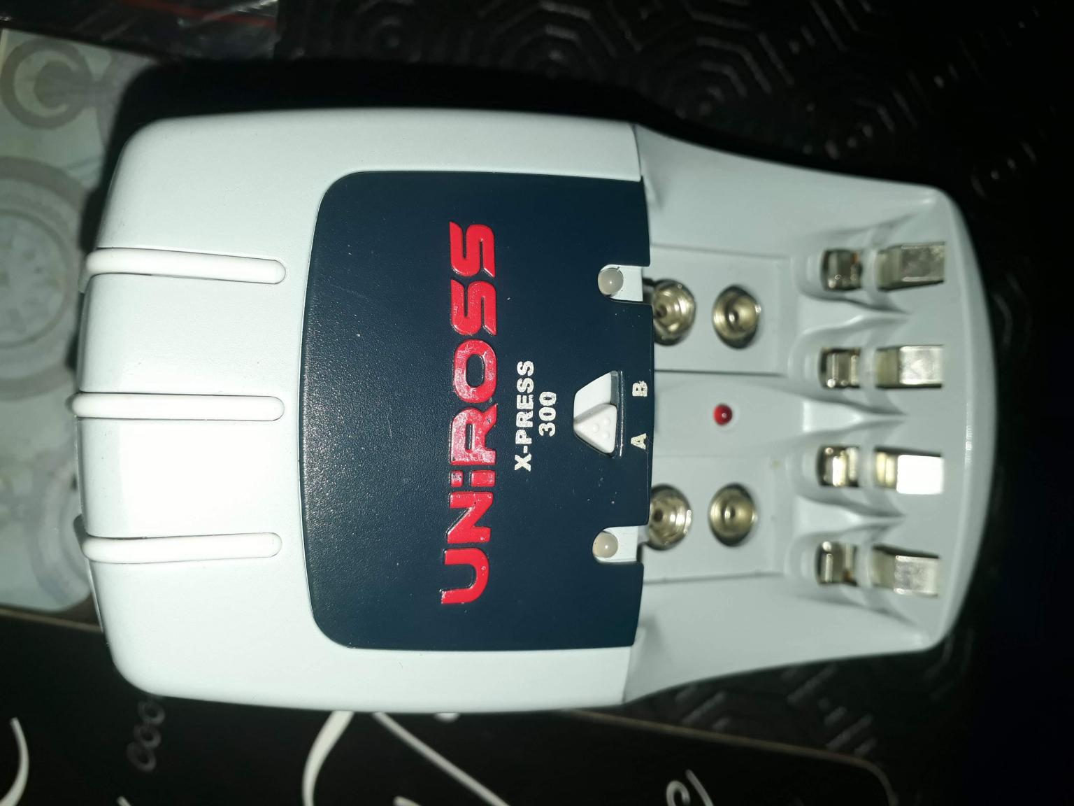 UniRoss XPress 300 Battery Charger in East Hertfordshire for £4.00 for