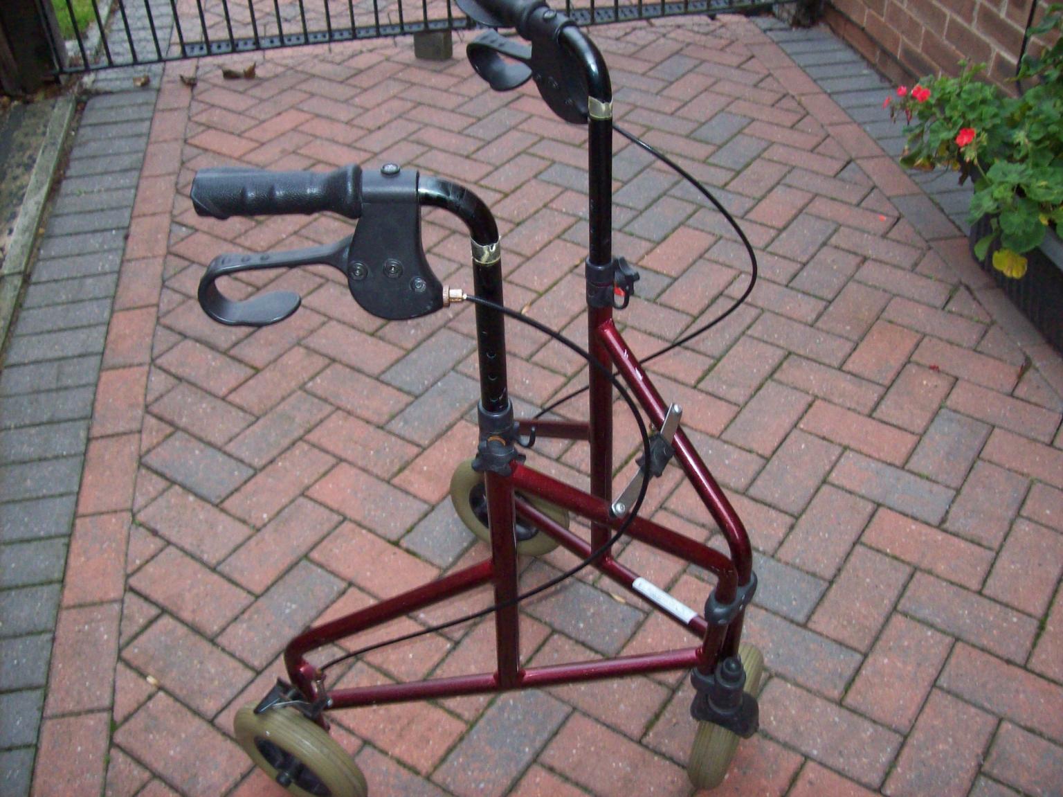 Mobility Walking Aid in NG5 Nottingham for £15.00 for sale Shpock