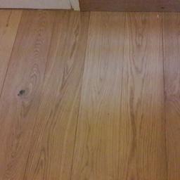 light oak
22 square metres
quality
bargain...!!!!!!!!!!
collection only