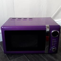 purple microwave excellent condition only used few times very clean can deliver for fuel cost