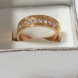 Verkaufe ungetragenen vergoldeten damenring mit diamantglanz glitzersteinen in gr 17.privatverkauf