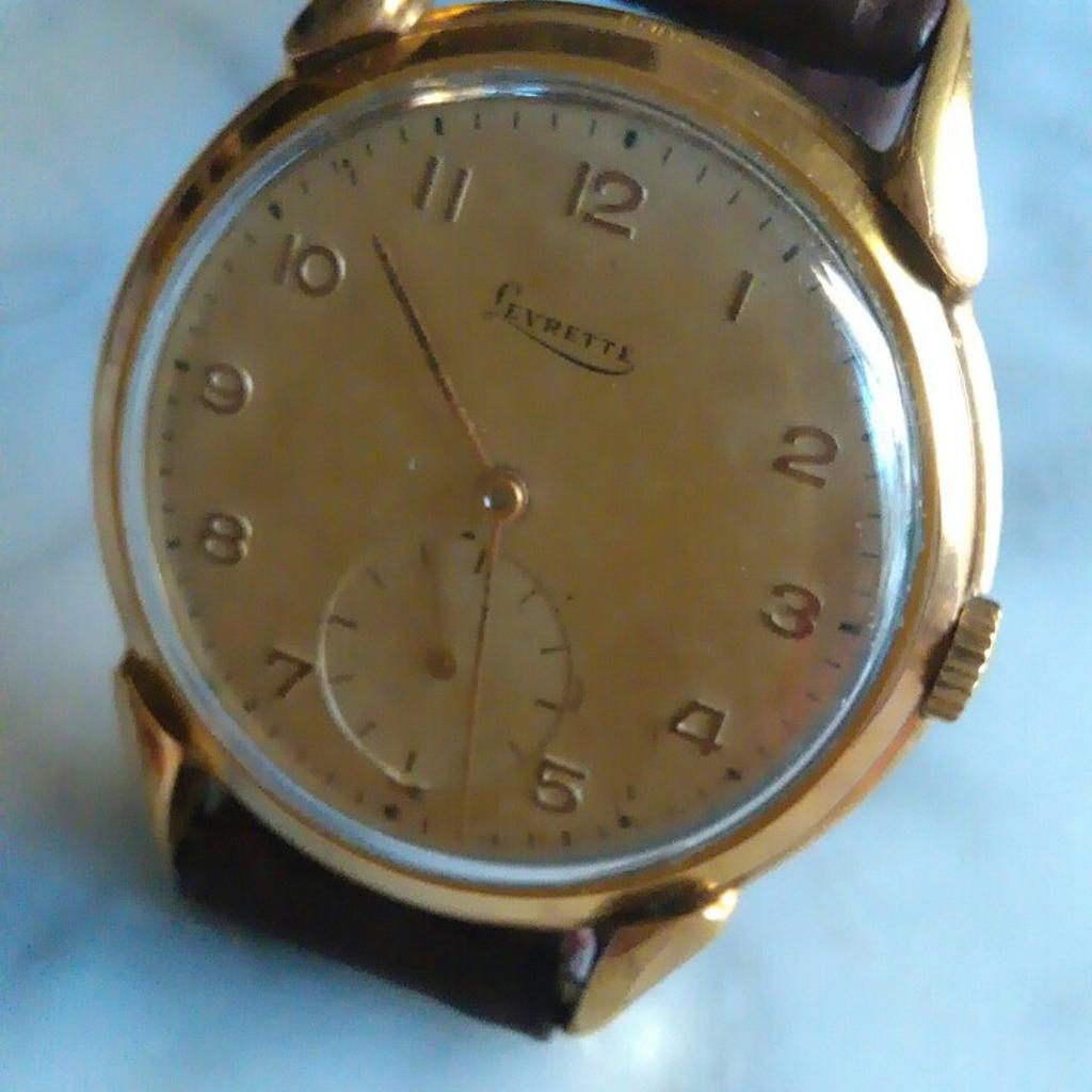 Orologio levrette clearance carica manuale