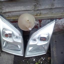 Ford Transit mk7 both headlights in excellent working condition 2006/14