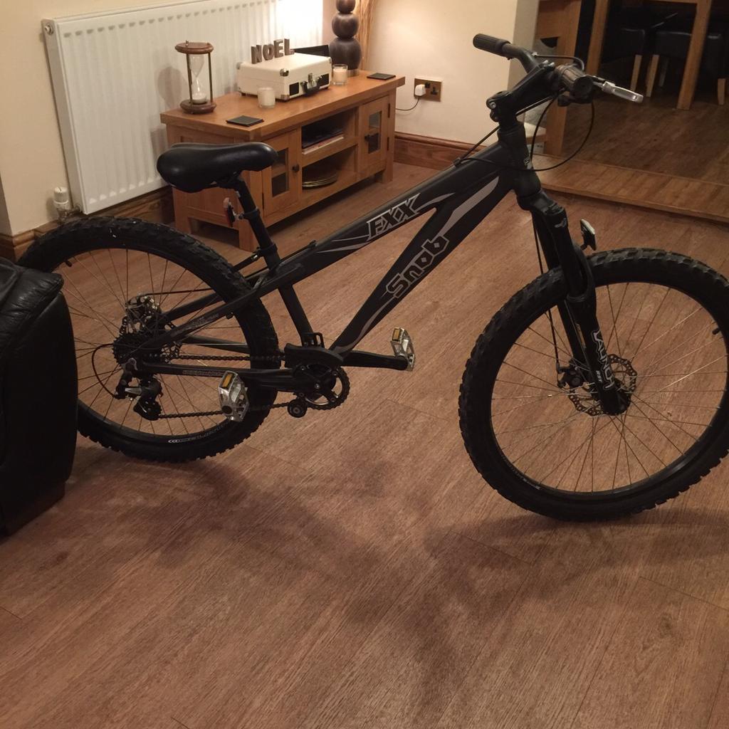 Snob fxx jump stunt bike in Dudley for 60.00 for sale Shpock