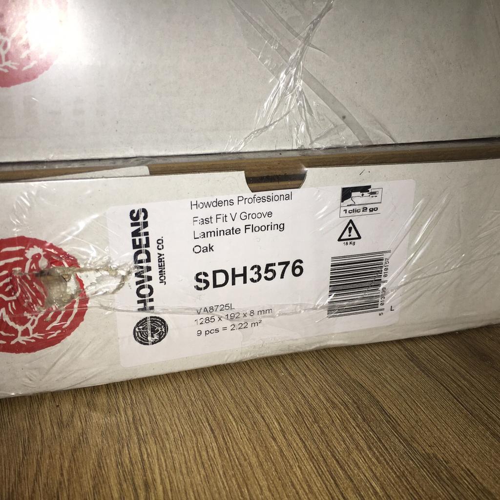 Howdens Light Oak Laminate Flooring in M50 Salford for £50.00 for sale