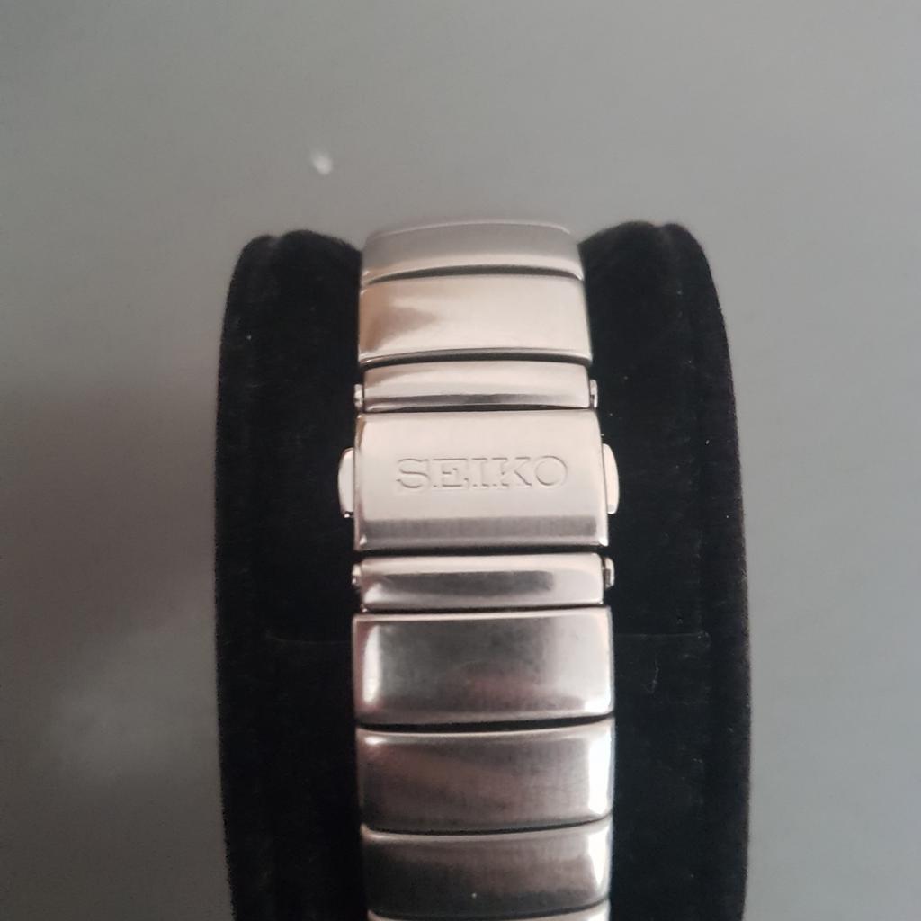 Seiko Kinetic auto relay 5j22 0a10 watch in Canterbury f r 65 00