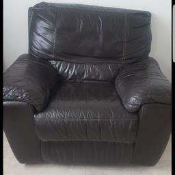 recliner one seater sofa good condition
collation only please