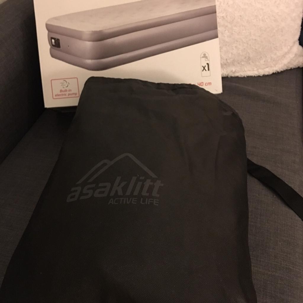 Air bed in 131 46 Nacka kommun for SEK 250.00 for sale Shpock