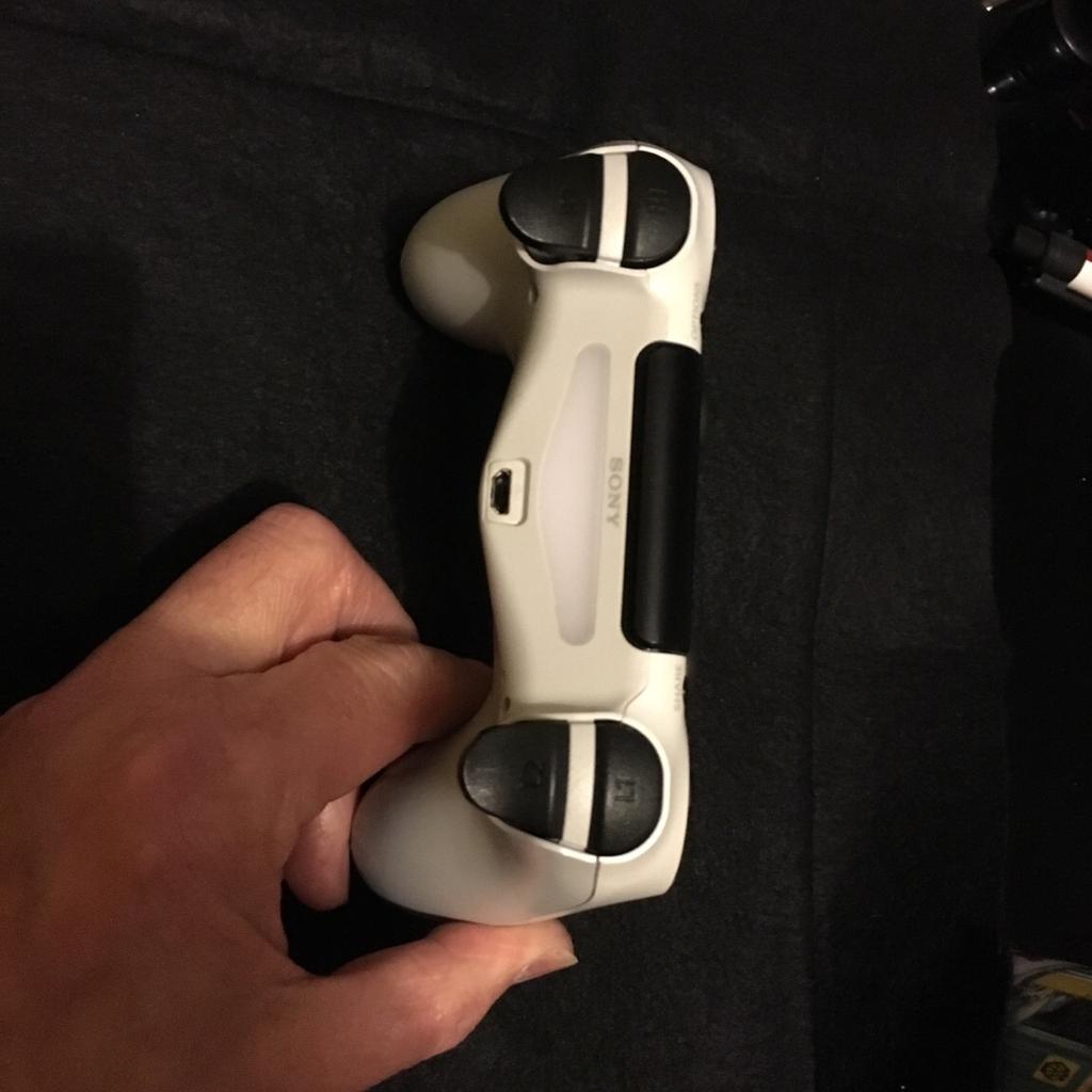 Sony Model CUHZCT1E Wireless Controller. in Brandon für 10,00 £ zum