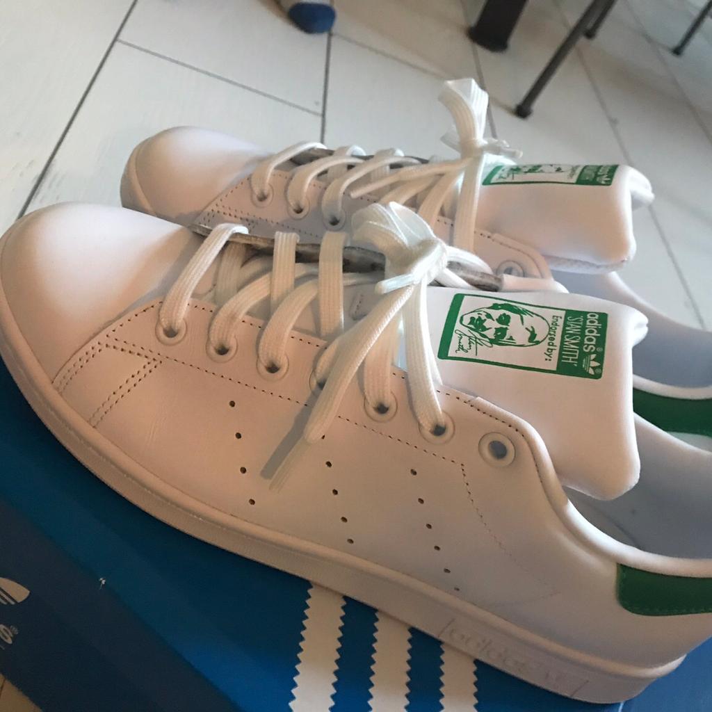 Adidas NUOVE stan smith in 54100 Massa for 70.00 for sale Shpock