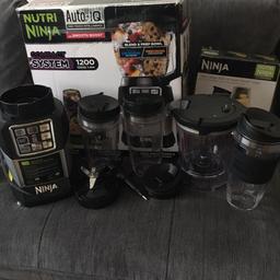 Ninja blender hardly used so in new condition with extra 2 beakers