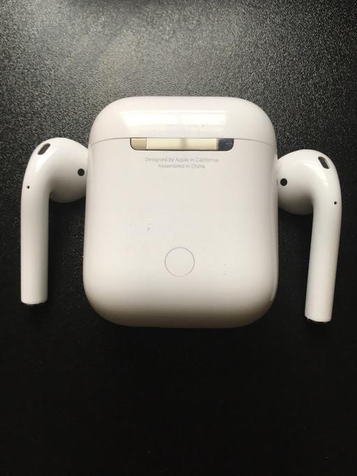 Buy & Sell High Street Kensington West London - Photos for APPLE EAR PODS WIRELESS+CHARGING CASE+CHARGER