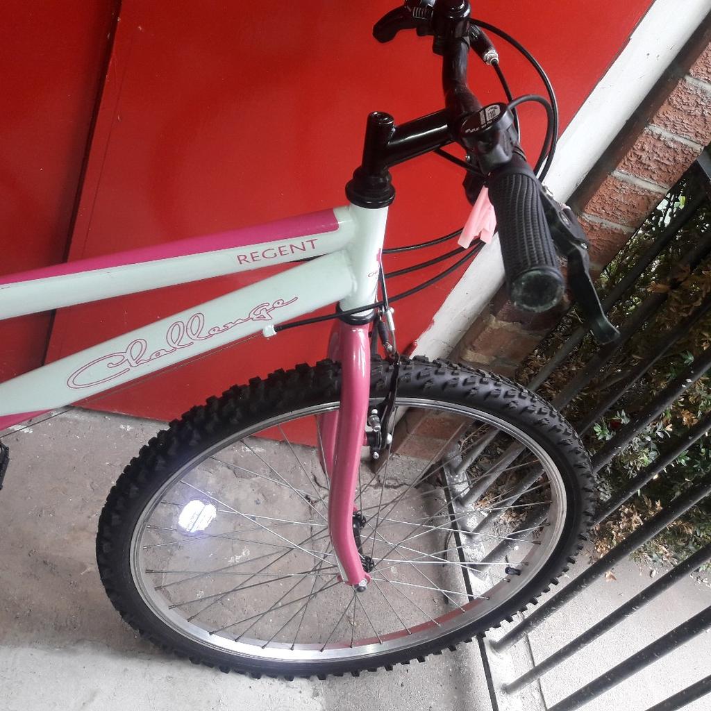 Challenge Regent 26 Inch Bike Woman in NW3 Camden for 70.00 for