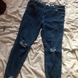 New look cropped jeans size 18. No tags but great condition