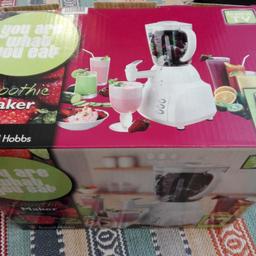 Russell Hobbs smoothie maker, hardly used. Boxed, clean, ready to use.