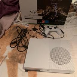 Xbox one s 500gb as new amazing condition fully boxed with no games pickup only no offers bargain price