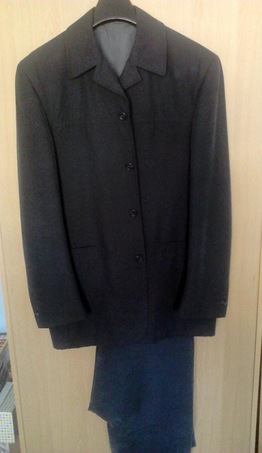 Buy & Sell North London Oakwood - North London - Photos for WILLSON 2 PIECE BLUE GREY SUIT 38 REGULAR